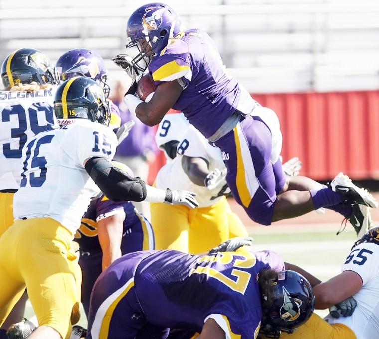 UMHB 63, Franklin 17